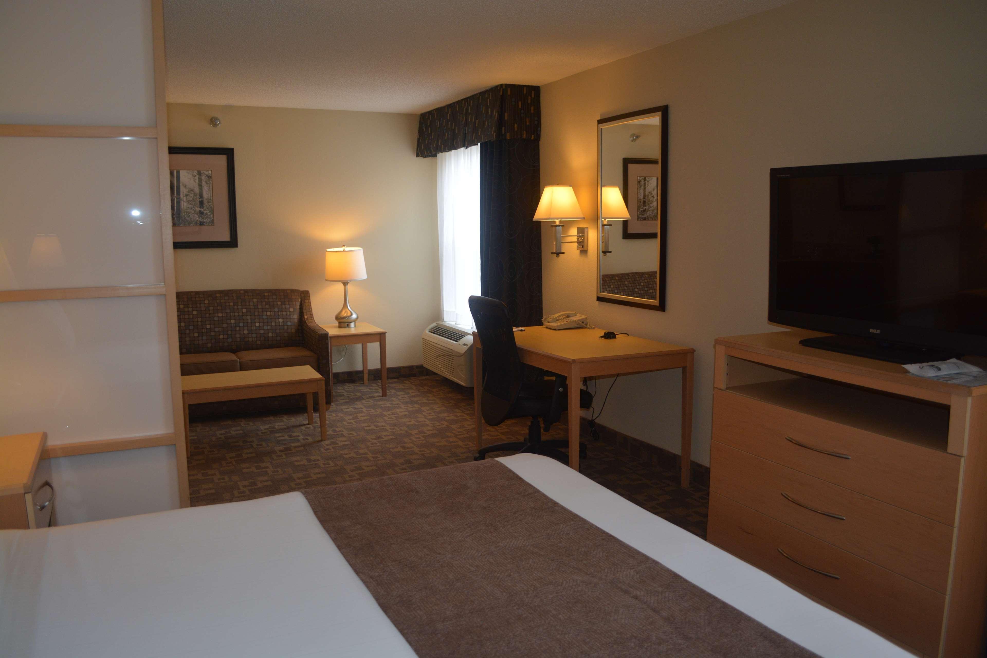 Surestay Plus Hotel By Best Western Roanoke Rapids I-95 Phòng bức ảnh